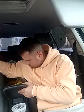 LucianM6 online show from November 17, 2025, 9:46 am