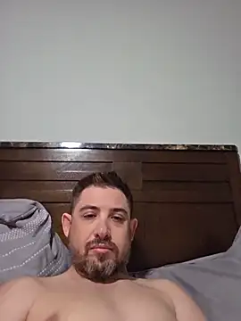 Snapshot of caliguy37 chatting on June 12, 2026, 5:49 am caliguy37 online show from June 12, 2026, 5:49 am
