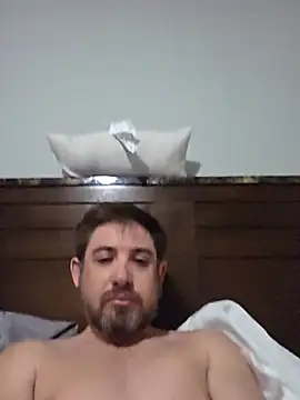 Snapshot of caliguy37 chatting on July 19, 2026, 2:53 am caliguy37 online show from July 19, 2026, 2:53 am
