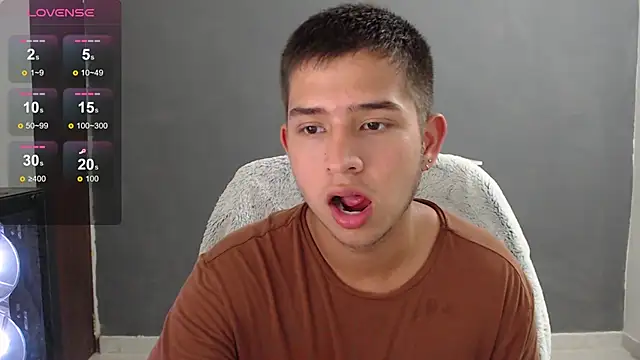 Snapshot of harold_18_ chatting on January 14, 2025, 8:04 pm harold 18 online show from January 14, 2025, 8:04 pm