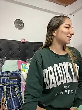 Iris love18 online show from March 6, 2025, 9:14 am