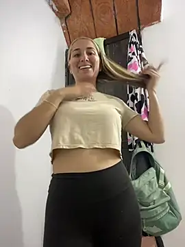 Iris love18 online show from March 10, 2025, 6:23 pm