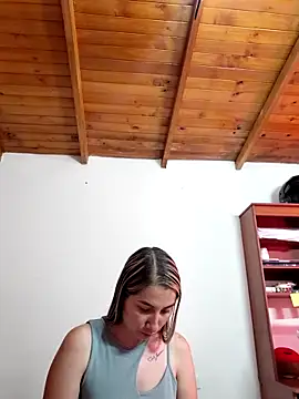 Iris love18 online show from April 11, 2026, 1:59 pm