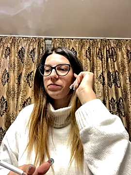 NadiraNoor online show from October 15, 2025, 9:12 pm