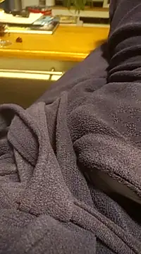 Snapshot of Fred_bo chatting on February 15, 2025, 11:14 pm Fred bo online show from February 15, 2025, 11:14 pm