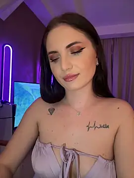 AvaGianna online show from January 17, 2025, 7:38 pm