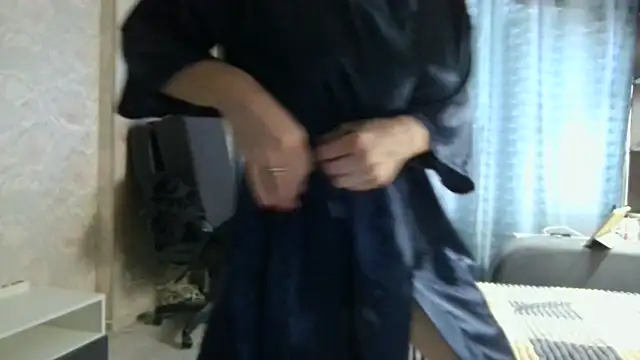 WindChristy online show from November 17, 2025, 9:57 am