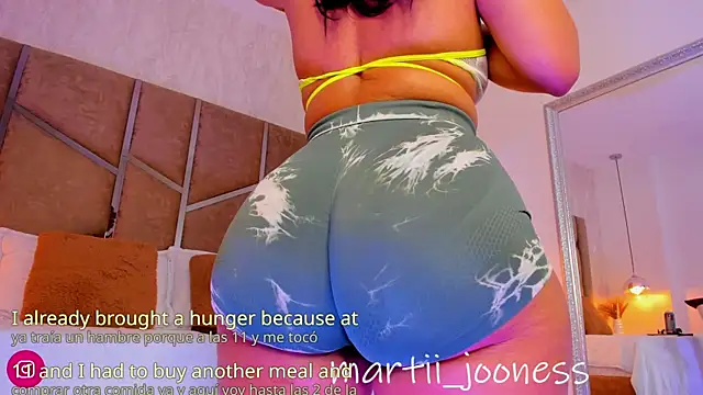 Martinaa Jones  online show from March 2, 2025, 12:42 am