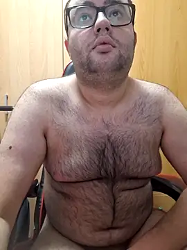 Javier bear online show from September 10, 2025, 9:47 pm