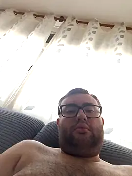 Javier bear online show from September 18, 2025, 1:14 pm