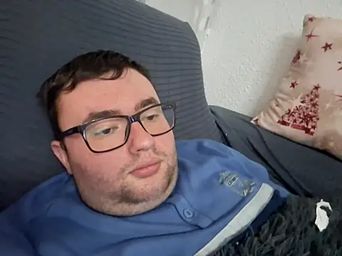 Javier bear online show from February 12, 2025, 9:22 pm