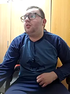Javier bear online show from March 19, 2025, 10:31 pm