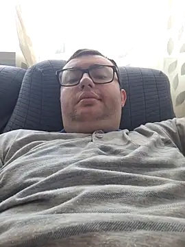 Snapshot of Javier_bear chatting on March 1, 2026, 9:53 am Javier bear online show from March 1, 2026, 9:53 am