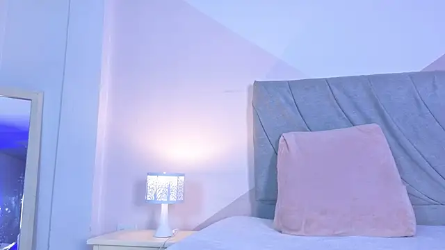 mailin18 online show from April 24, 2026, 12:01 am