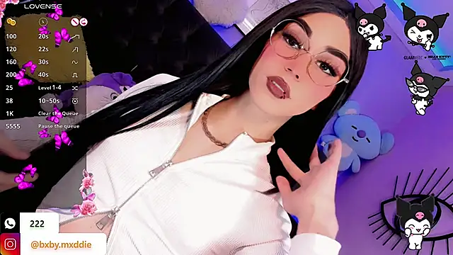 Snapshot of kimMaddiee chatting on October 22, 2025, 6:35 am kimMaddiee online show from October 22, 2025, 6:35 am