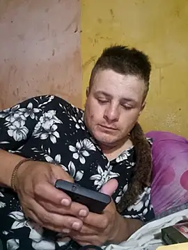 Snapshot of TusOjitosClaros69 chatting on September 21, 2025, 5:23 am TusOjitosClaros69 online show from September 21, 2025, 5:23 am