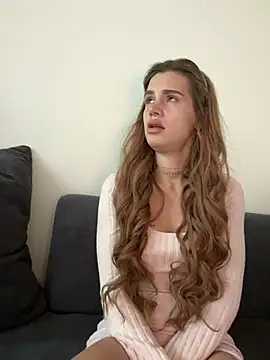 EmiliaCatalina online show from March 7, 2026, 1:38 pm