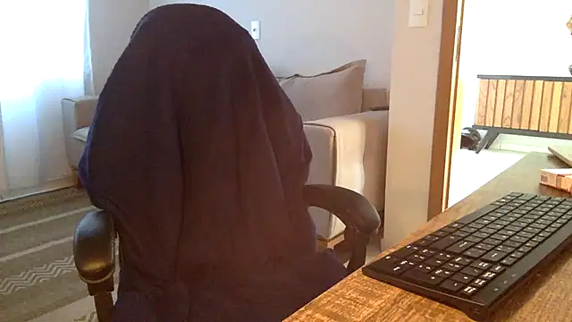 Smoker Ginger online show from March 28, 2026, 12:39 pm