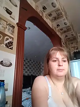 Lady nice cat online show from September 30, 2025, 1:55 am