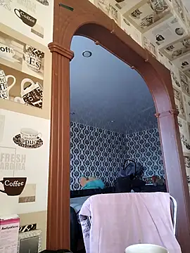 Lady nice cat online show from October 13, 2025, 4:14 am