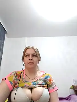 Lady nice cat online show from March 2, 2025, 3:08 pm