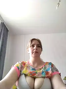 Lady nice cat online show from March 6, 2025, 4:41 am