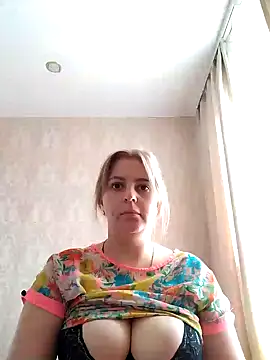 Lady nice cat online show from February 15, 2025, 7:49 am