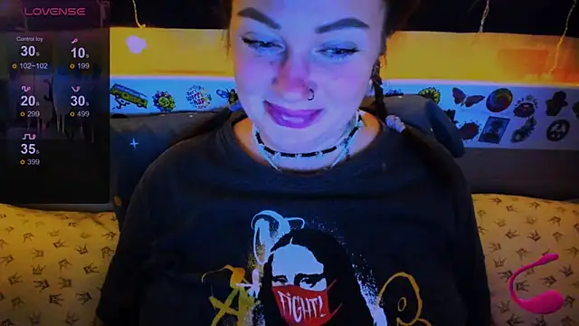 EllieOz online show from February 22, 2025, 7:03 pm