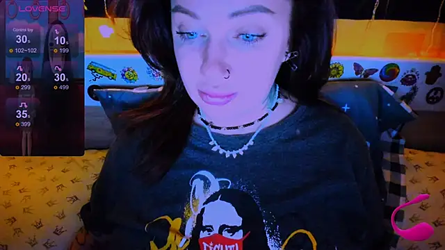 EllieOz online show from February 4, 2025, 9:41 pm