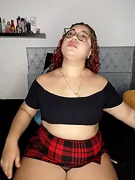 Snapshot of Day_Uzumaki chatting on October 7, 2025, 4:35 am Day Uzumaki online show from October 7, 2025, 4:35 am