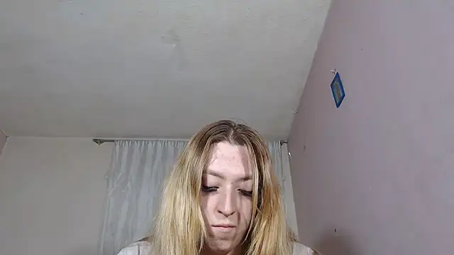 hazisabel online show from June 19, 2026, 2:39 am