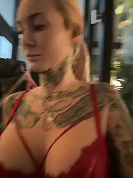 Snapshot of Stella-Kink chatting on December 1, 2025, 3:13 pm Stella-Kink online show from December 1, 2025, 3:13 pm