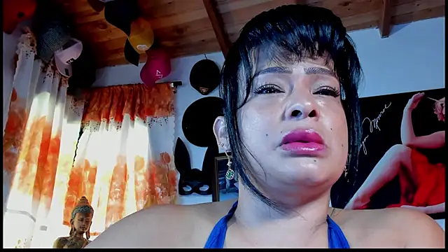 Snapshot of seleneh chatting on October 5, 2025, 5:03 pm seleneh online show from October 5, 2025, 5:03 pm