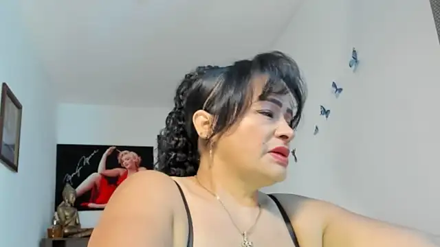 seleneh online show from April 17, 2026, 8:33 pm