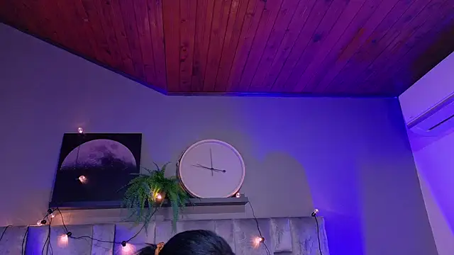 nahomi campbell online show from October 17, 2025, 7:37 pm