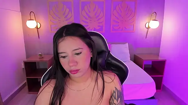 Snapshot of majo_rosse_ chatting on September 20, 2025, 7:08 pm majo rosse online show from September 20, 2025, 7:08 pm