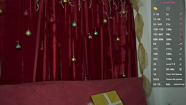 roselinedior online show from December 19, 2025, 11:56 am