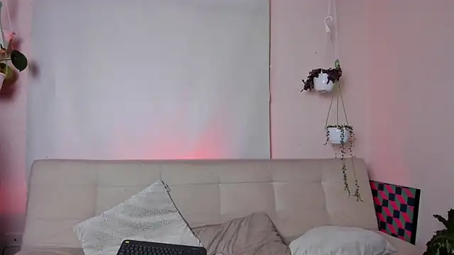 roselinedior online show from January 30, 2025, 12:59 pm