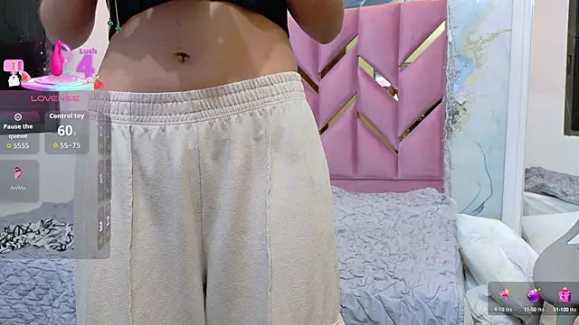 Snapshot of daddyissuesss_ chatting on September 29, 2025, 7:30 pm daddyissuesss  online show from September 29, 2025, 7:30 pm