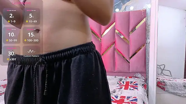 Snapshot of daddyissuesss_ chatting on October 7, 2025, 7:26 pm daddyissuesss  online show from October 7, 2025, 7:26 pm