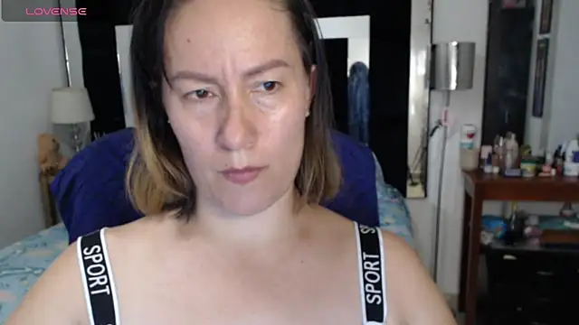 CATRINA-83 online show from April 16, 2026, 11:40 pm