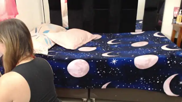 Snapshot of CATRINA-83 chatting on October 6, 2025, 7:36 pm CATRINA-83 online show from October 6, 2025, 7:36 pm