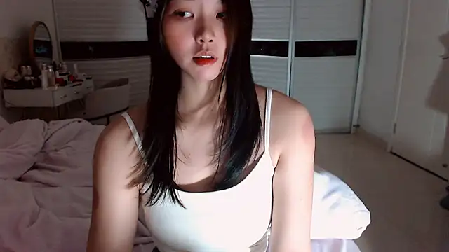 -Lucky Girl online show from January 12, 2026, 2:24 pm