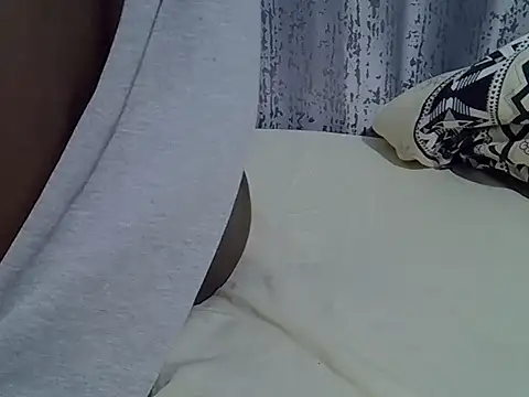 sweet veee online show from September 27, 2025, 7:36 am