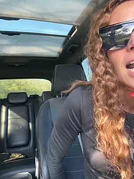 tmona1917 online show from October 3, 2025, 9:22 am