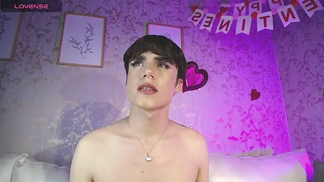 Snapshot of ChristianM_18 chatting on February 11, 2025, 8:48 am ChristianM 18 online show from February 11, 2025, 8:48 am
