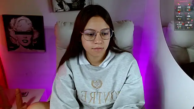 SamanthaRoldaan online show from October 2, 2025, 2:42 pm