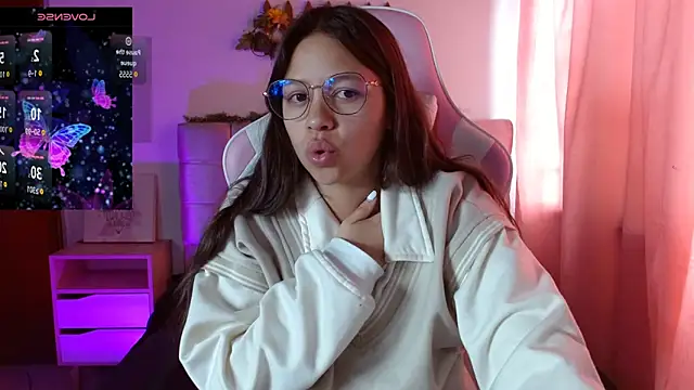 SamanthaRoldaan online show from February 22, 2025, 5:57 pm