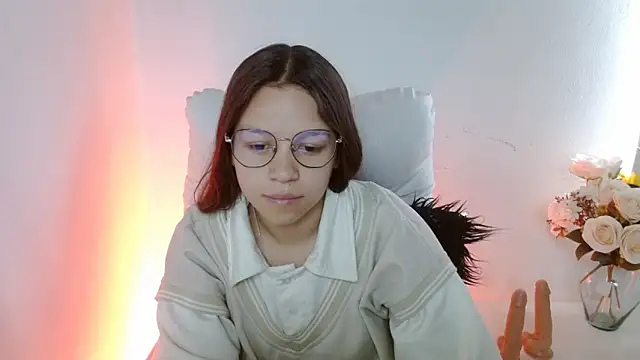 SamanthaRoldaan online show from October 3, 2025, 4:08 pm