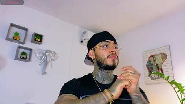 JordanSmiith  online show from March 2, 2026, 8:16 pm